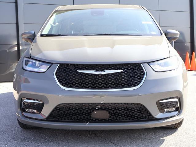 used 2023 Chrysler Pacifica car, priced at $24,299