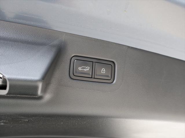 used 2025 Hyundai Santa Fe car, priced at $40,999