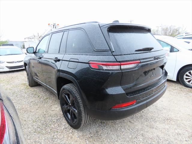 new 2025 Jeep Grand Cherokee car, priced at $46,680