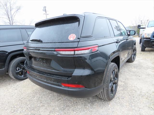 new 2025 Jeep Grand Cherokee car, priced at $46,680