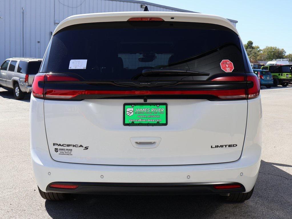 new 2026 Chrysler Pacifica car, priced at $51,410