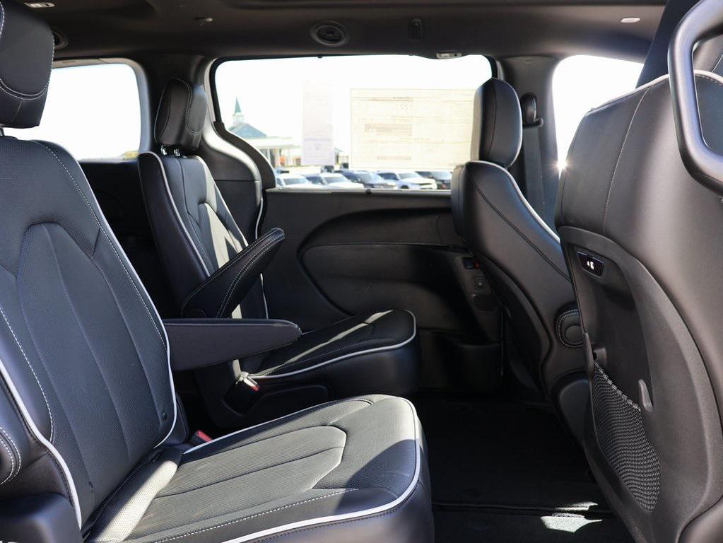new 2026 Chrysler Pacifica car, priced at $51,410