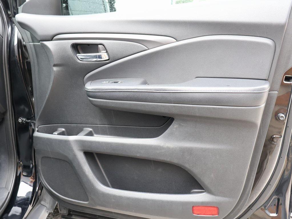 used 2017 Honda Pilot car, priced at $19,399