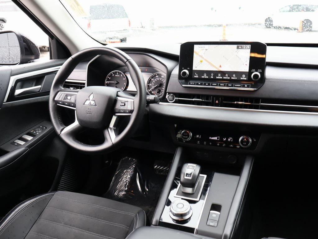 used 2024 Mitsubishi Outlander car, priced at $23,899