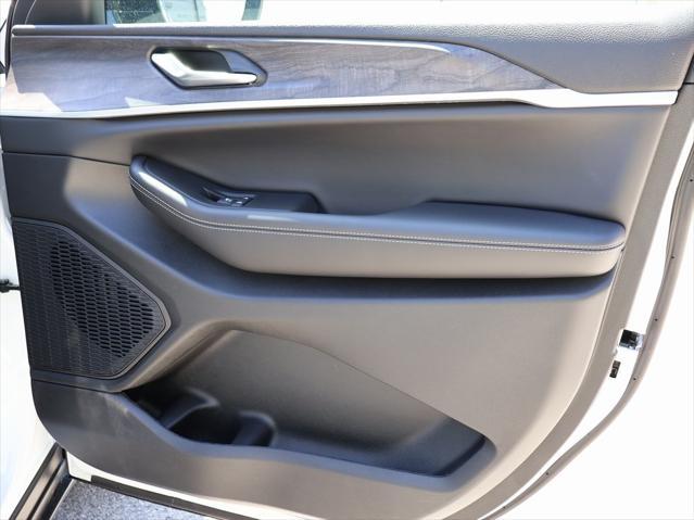 new 2025 Jeep Grand Cherokee L car, priced at $48,709