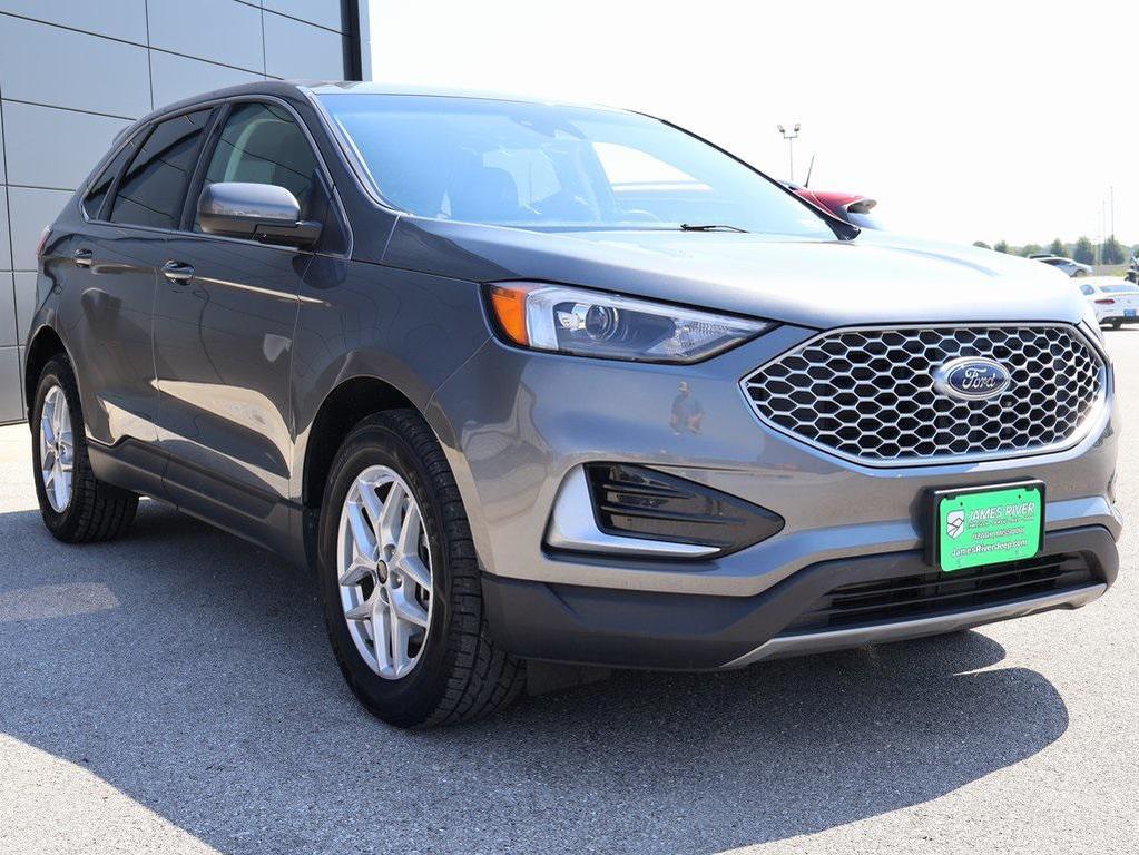 used 2024 Ford Edge car, priced at $22,399