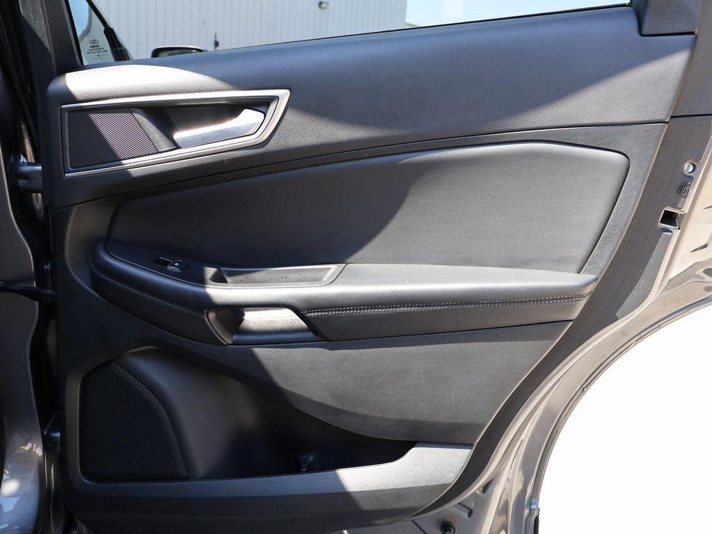 used 2024 Ford Edge car, priced at $22,399