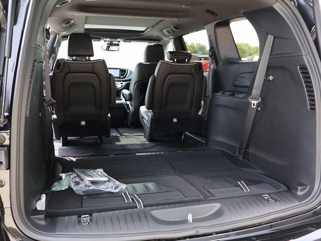 new 2026 Chrysler Pacifica car, priced at $48,580
