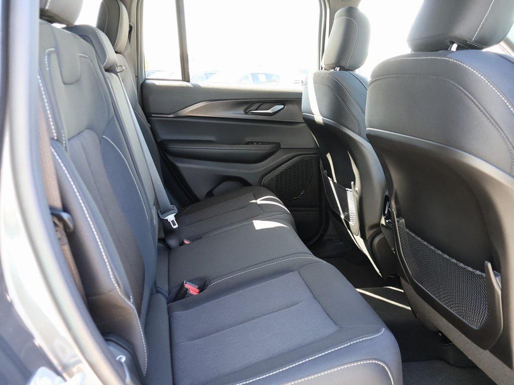 new 2025 Jeep Grand Cherokee car, priced at $34,011