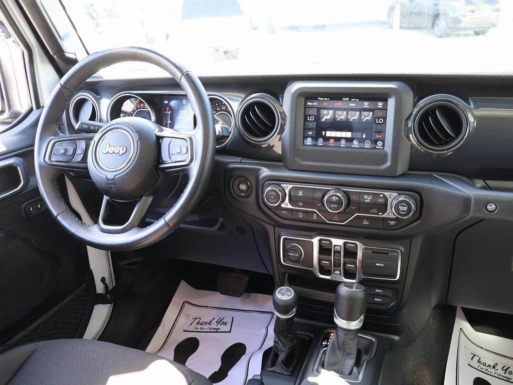 used 2022 Jeep Gladiator car, priced at $32,399