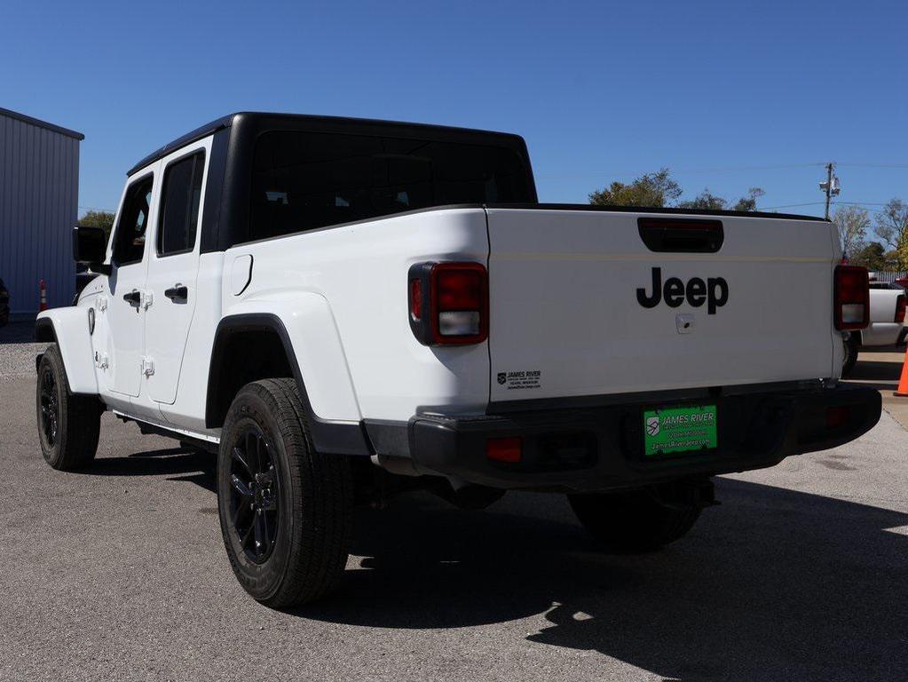 used 2022 Jeep Gladiator car, priced at $32,399