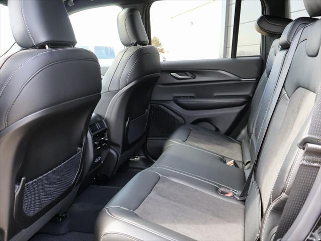 new 2025 Jeep Grand Cherokee car, priced at $40,160