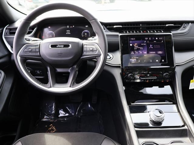 new 2025 Jeep Grand Cherokee car, priced at $40,160