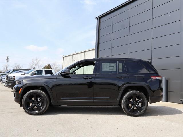 new 2025 Jeep Grand Cherokee car, priced at $40,160