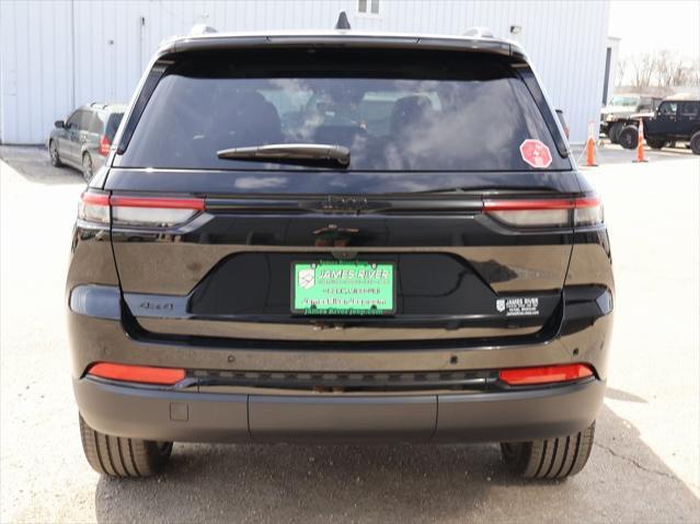 new 2025 Jeep Grand Cherokee car, priced at $40,160