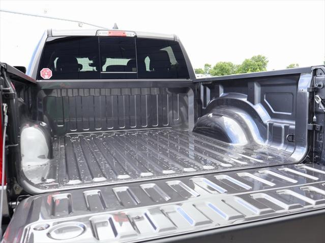 new 2025 Ram 1500 car, priced at $45,547