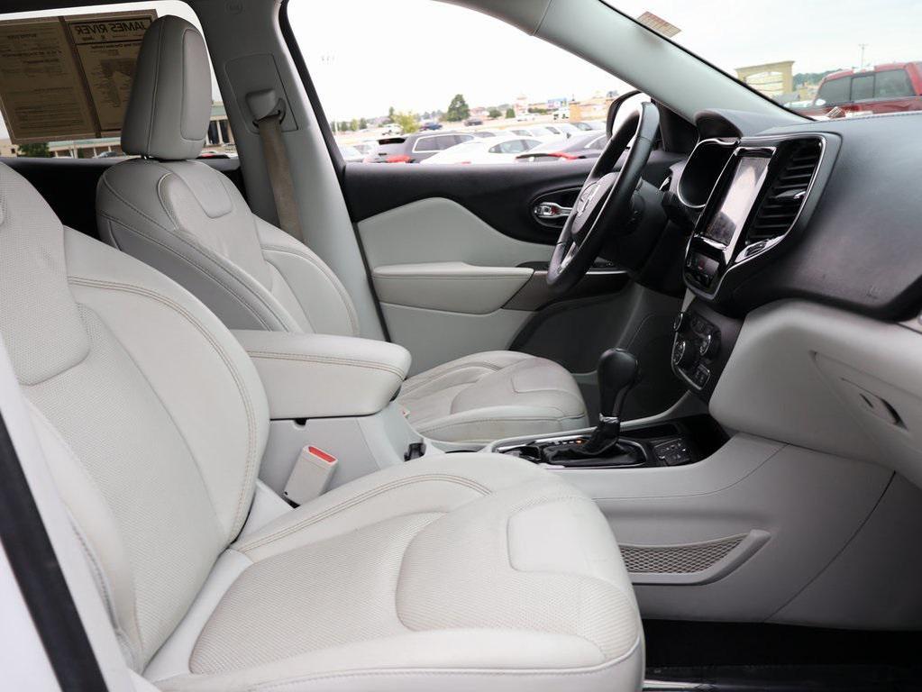 used 2019 Jeep Cherokee car, priced at $15,199