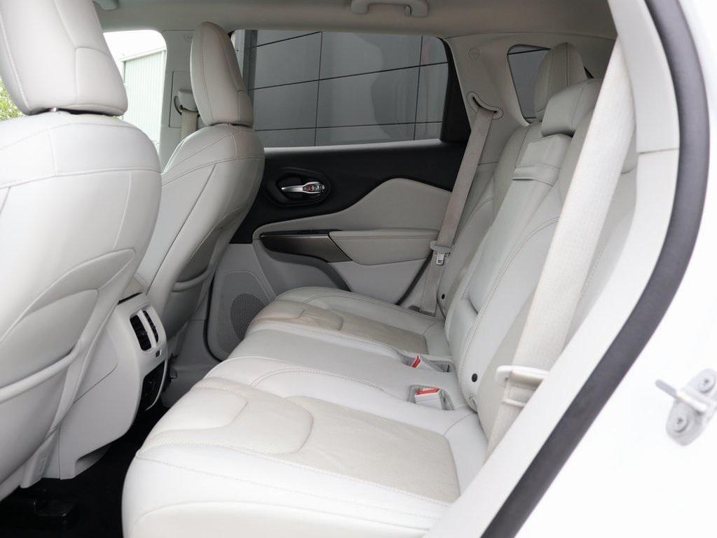 used 2019 Jeep Cherokee car, priced at $15,199