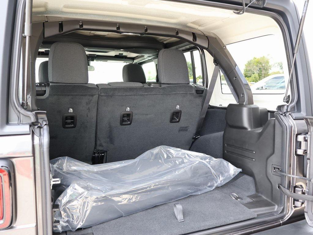 new 2025 Jeep Wrangler car, priced at $46,120