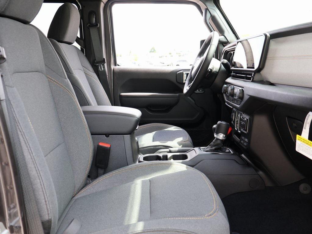 new 2025 Jeep Wrangler car, priced at $46,120