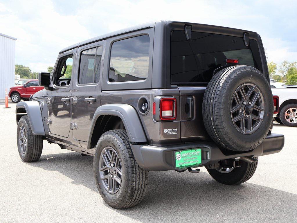 new 2025 Jeep Wrangler car, priced at $46,120