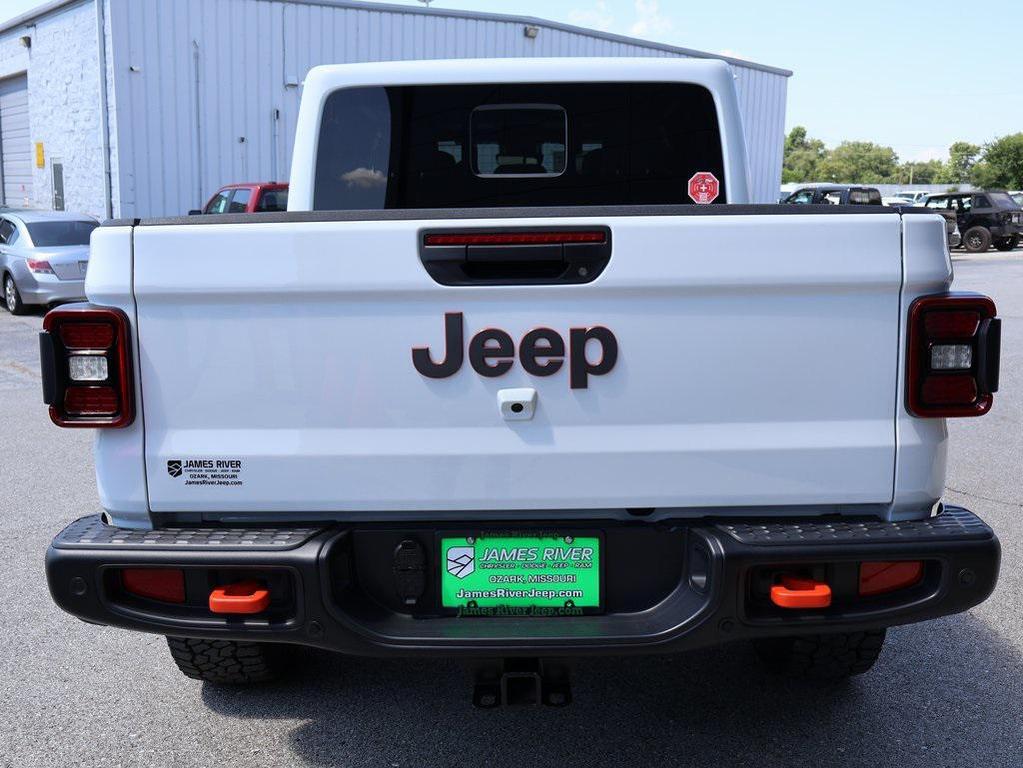 new 2025 Jeep Gladiator car, priced at $51,485
