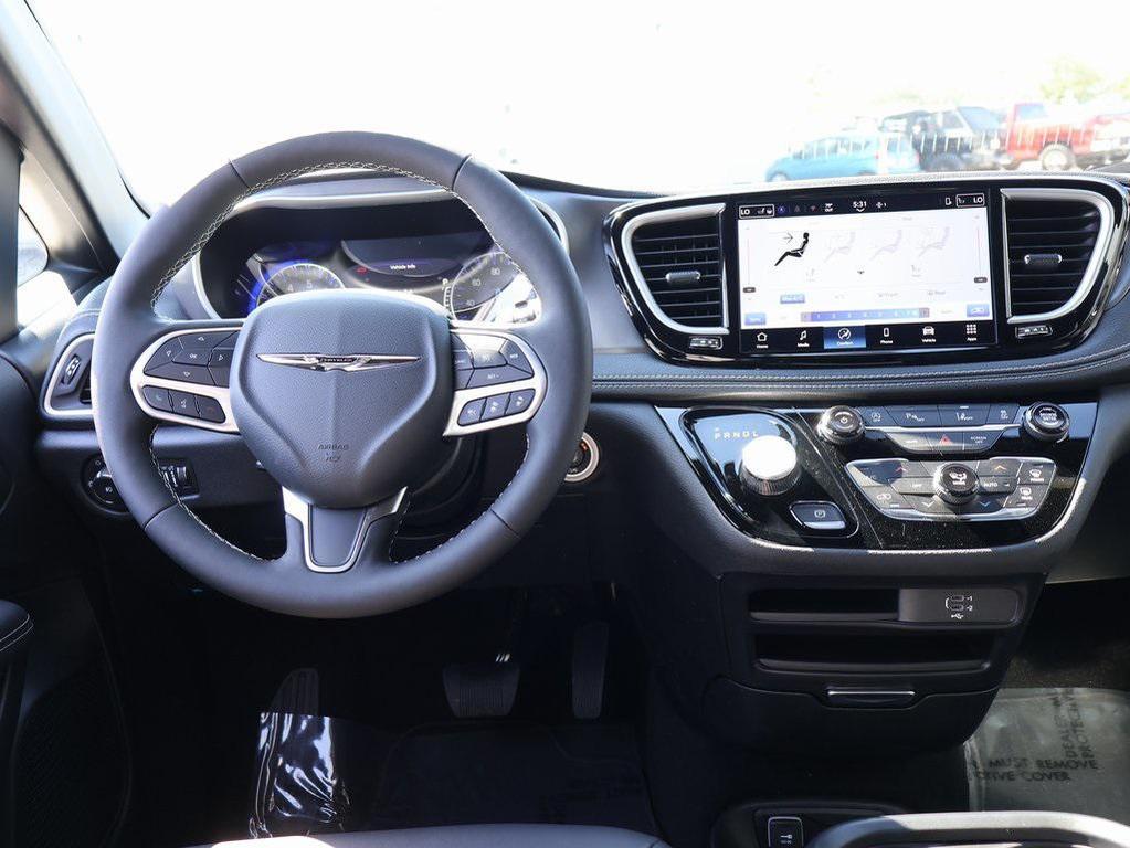 new 2026 Chrysler Pacifica car, priced at $44,815