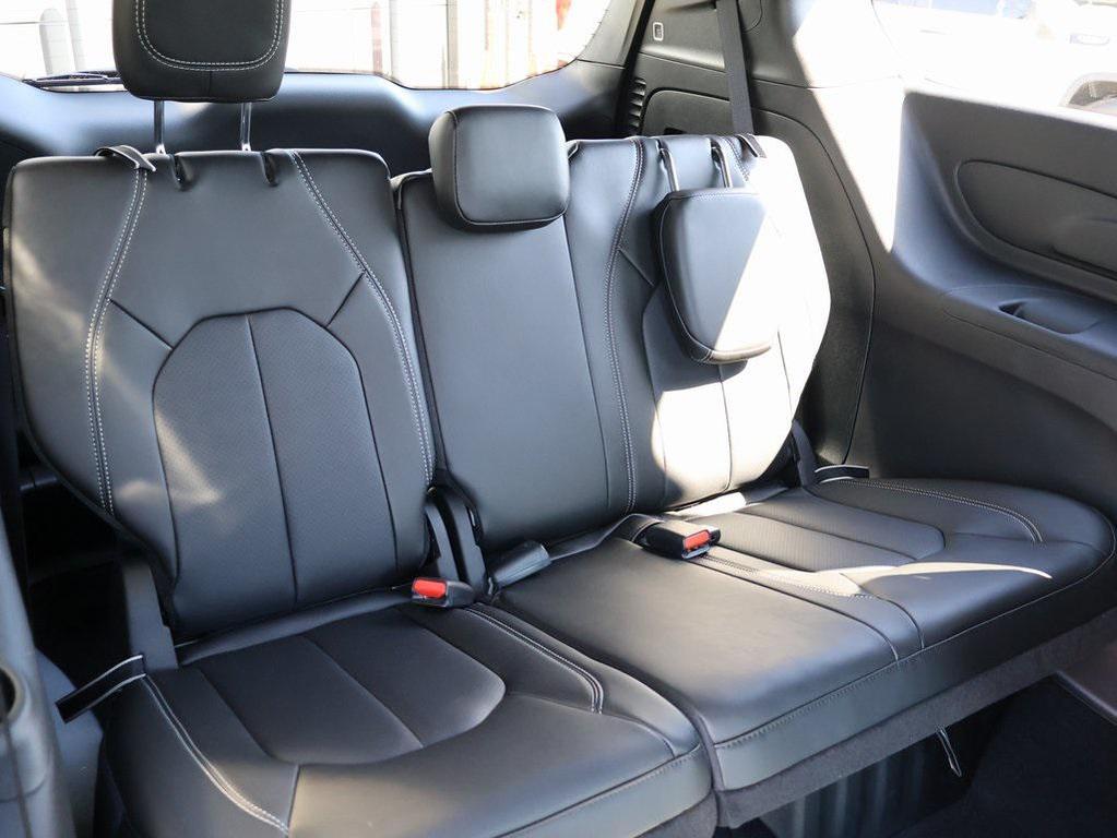 new 2026 Chrysler Pacifica car, priced at $44,815