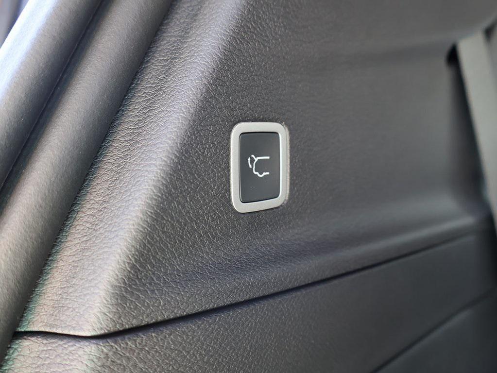 new 2026 Chrysler Pacifica car, priced at $44,815