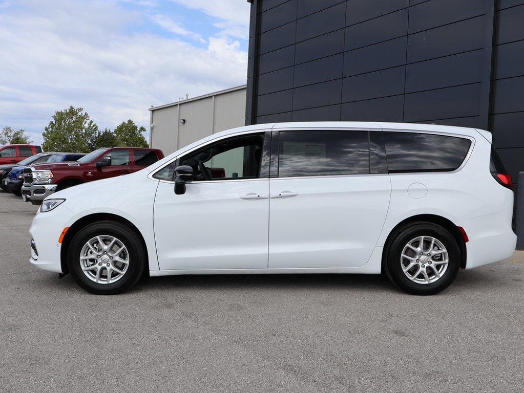 new 2026 Chrysler Pacifica car, priced at $43,272
