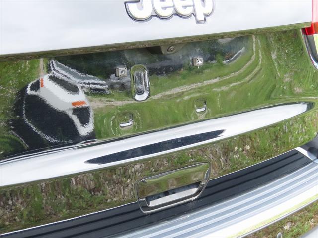 used 2022 Jeep Grand Cherokee car, priced at $31,499