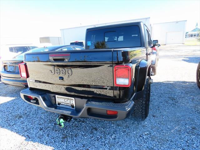 used 2022 Jeep Gladiator car, priced at $35,493