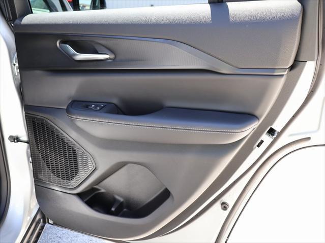 new 2025 Jeep Grand Cherokee car, priced at $40,160