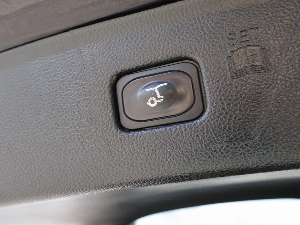 used 2023 Ford Edge car, priced at $23,899