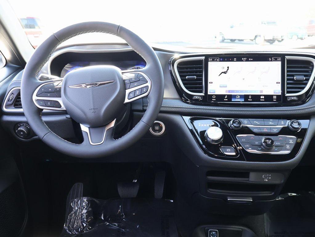 new 2026 Chrysler Pacifica car, priced at $43,581