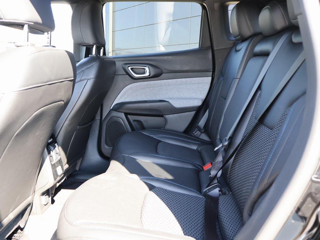 new 2025 Jeep Compass car