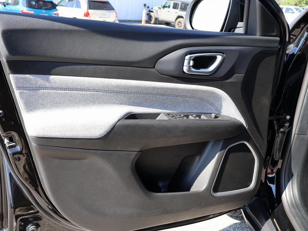 new 2025 Jeep Compass car