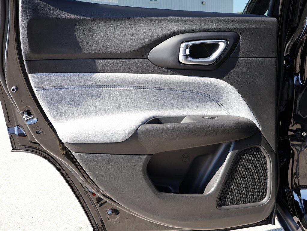 new 2025 Jeep Compass car