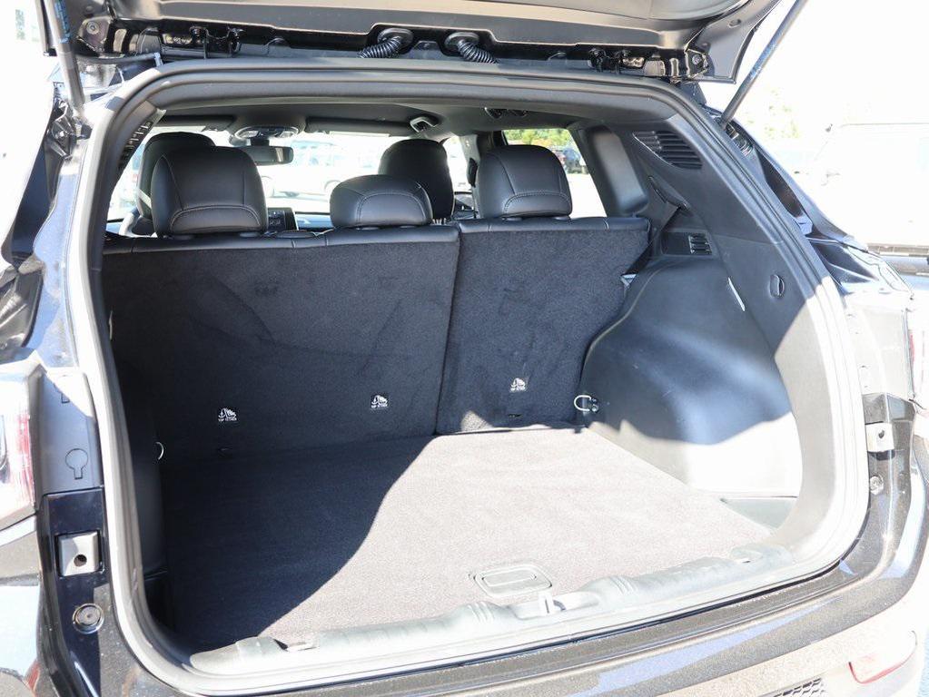new 2025 Jeep Compass car