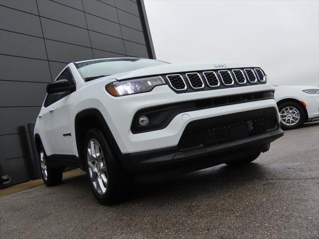 new 2024 Jeep Compass car, priced at $30,762