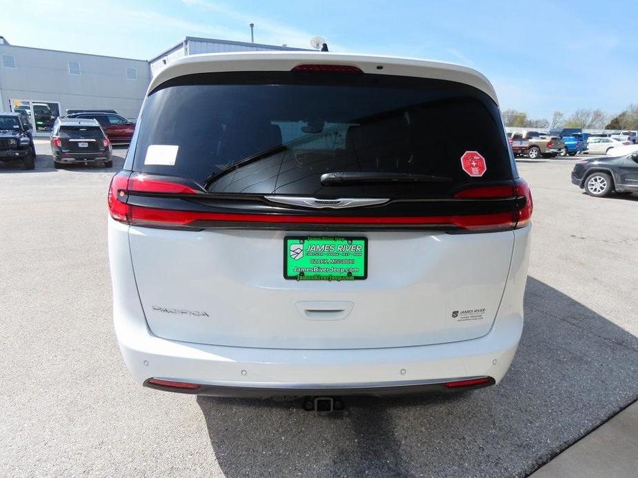 new 2024 Chrysler Pacifica car, priced at $53,999