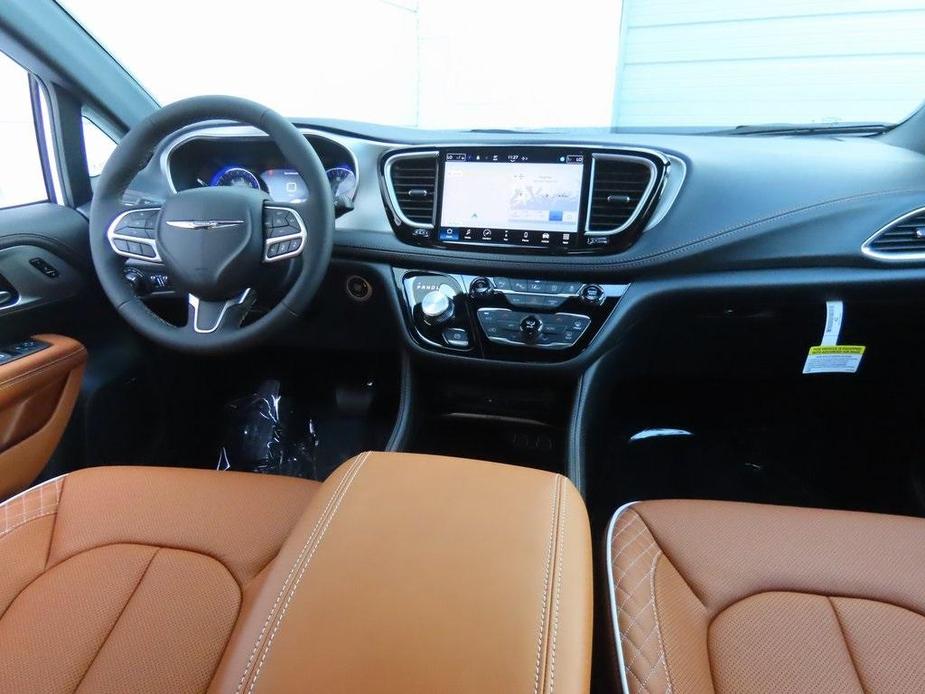 new 2024 Chrysler Pacifica car, priced at $53,999