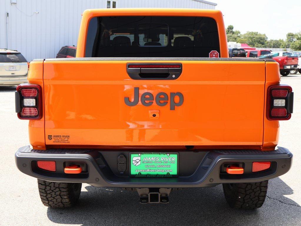 new 2025 Jeep Gladiator car, priced at $58,300