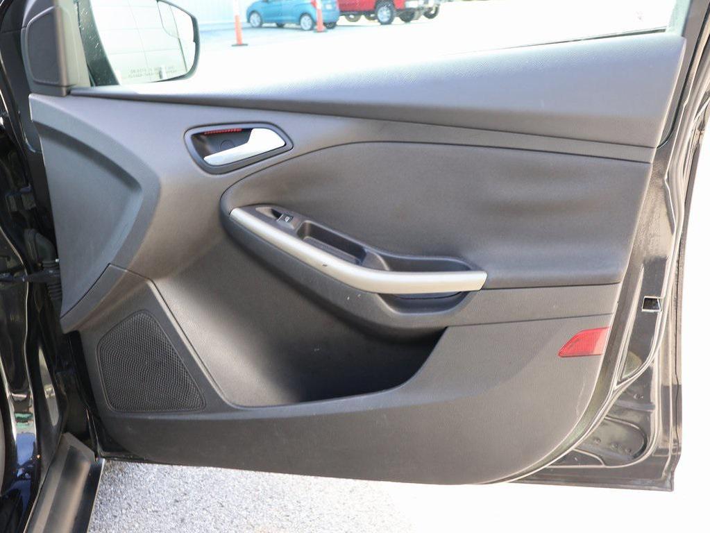 used 2012 Ford Focus car, priced at $4,400