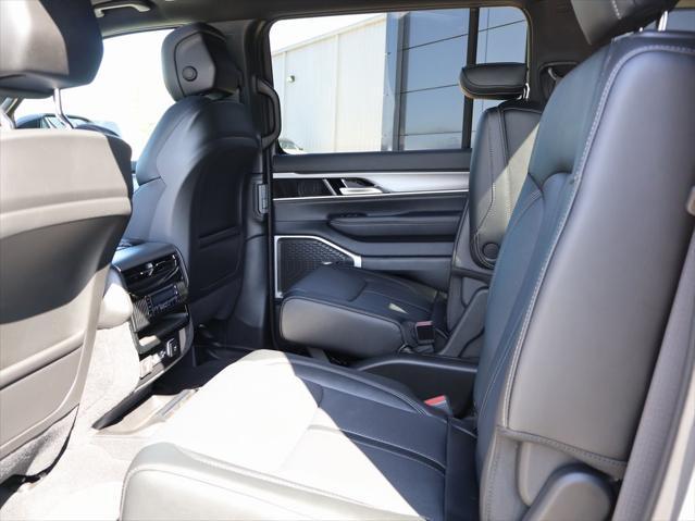 new 2025 Jeep Wagoneer L car, priced at $73,435