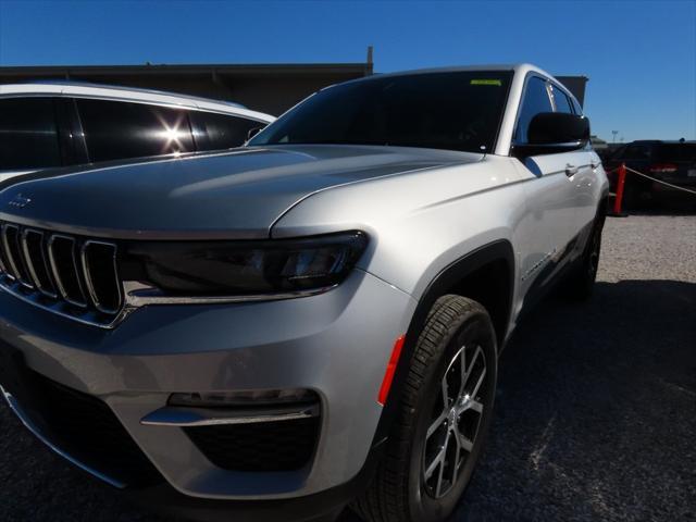 used 2023 Jeep Grand Cherokee car, priced at $39,199