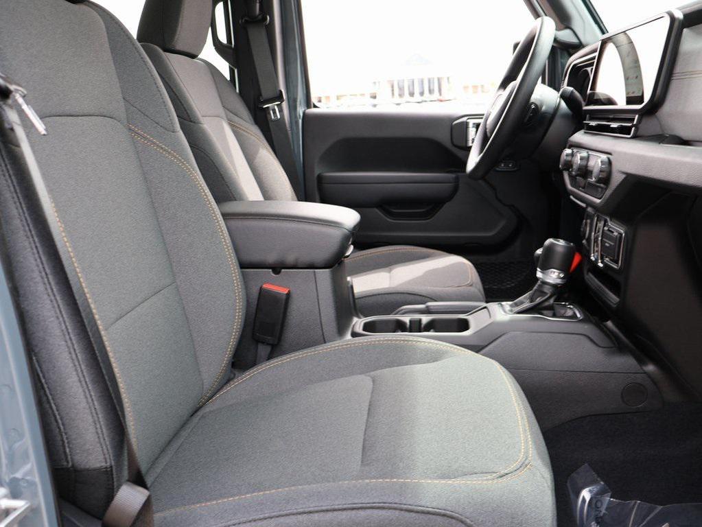 new 2025 Jeep Wrangler car, priced at $37,499