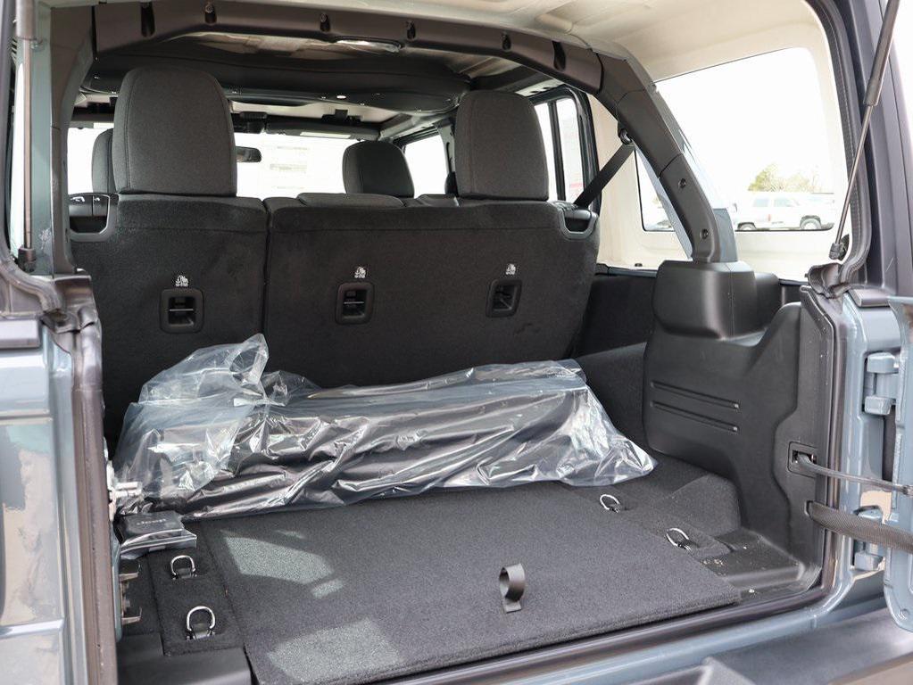 new 2025 Jeep Wrangler car, priced at $37,499