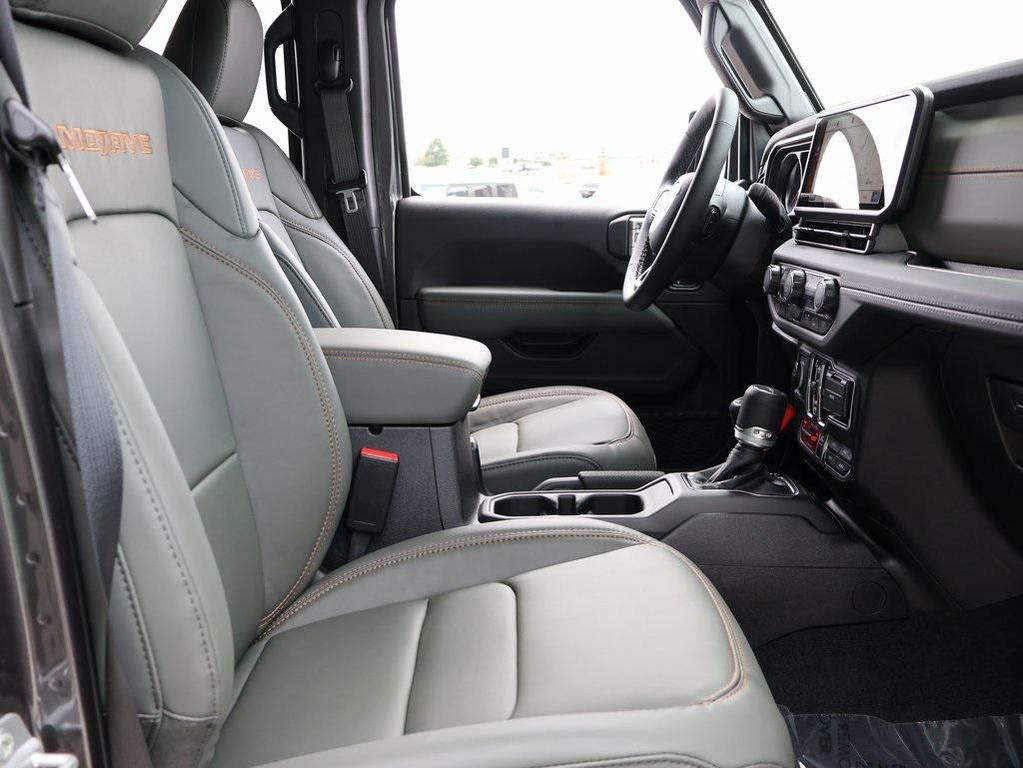new 2025 Jeep Gladiator car, priced at $55,178