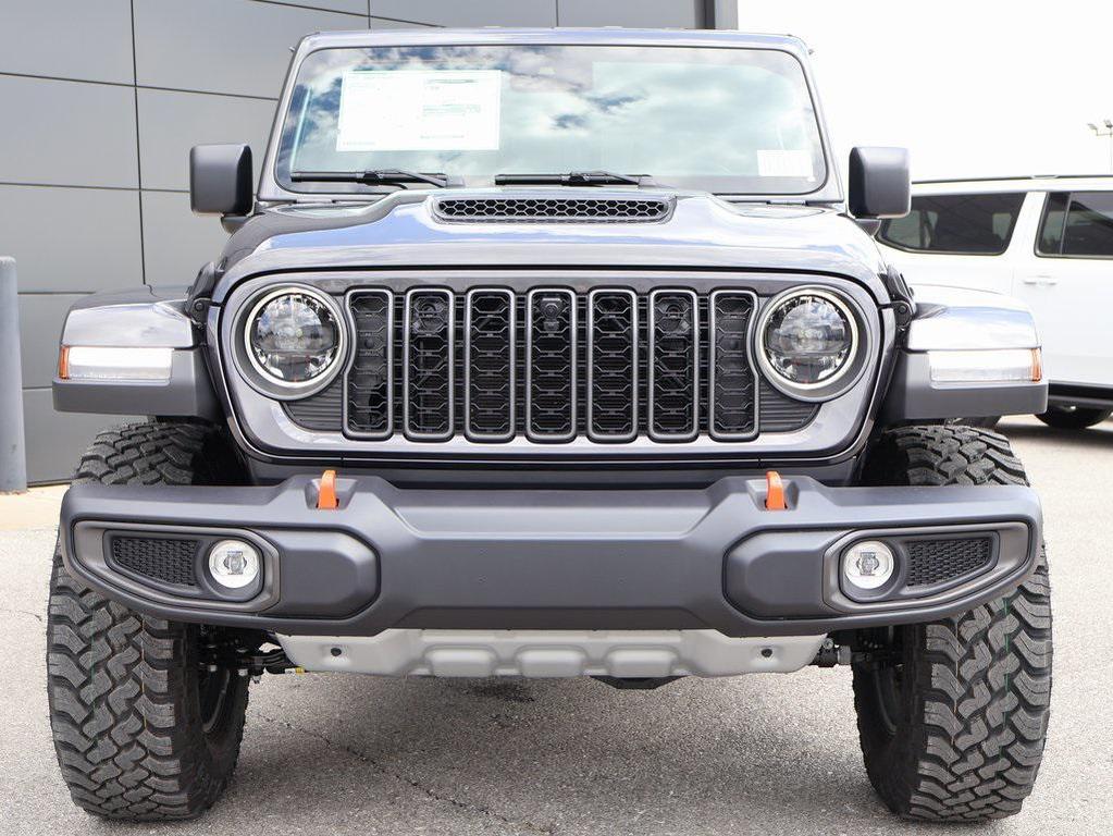 new 2025 Jeep Gladiator car, priced at $55,178